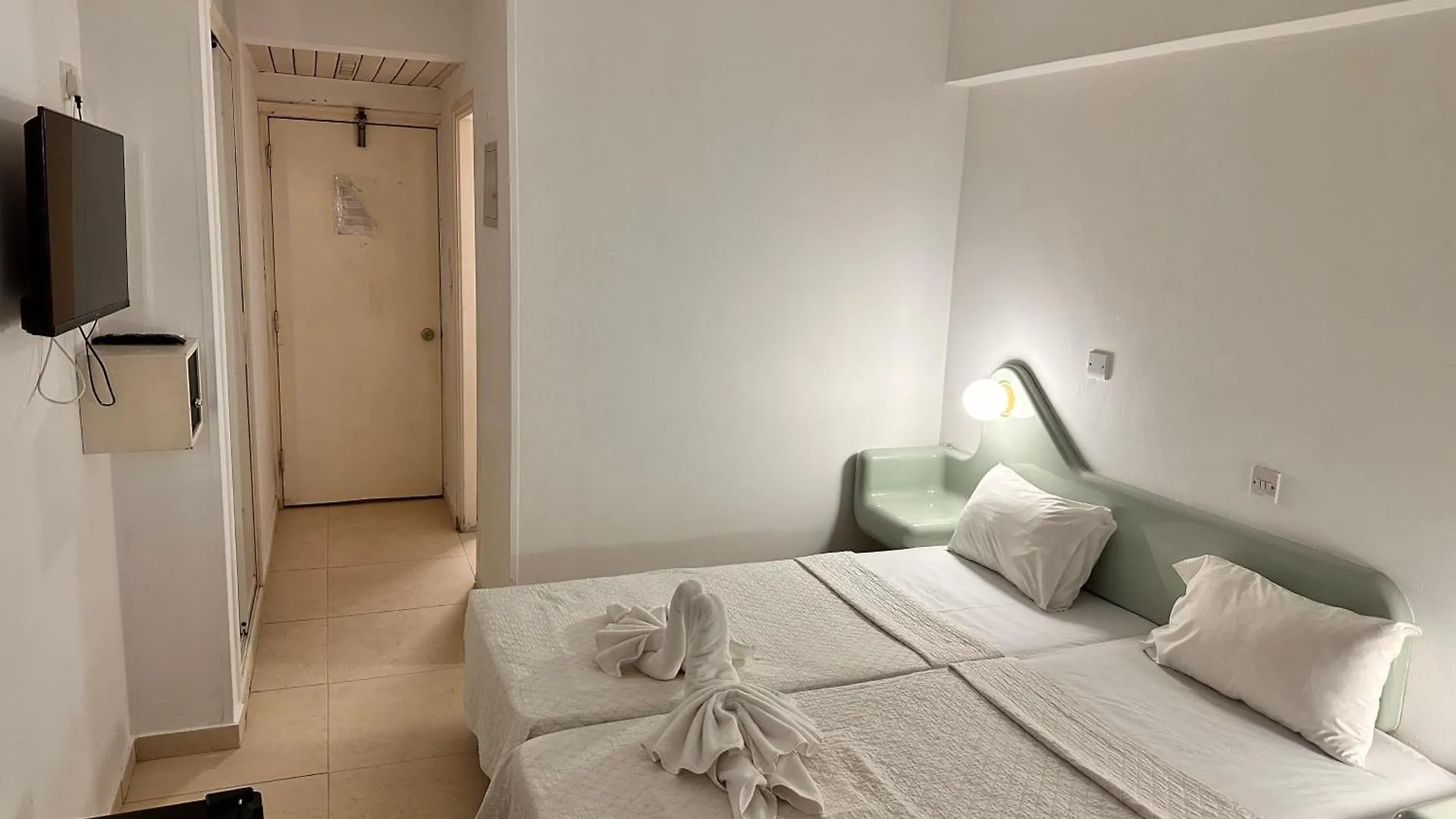 **  San Remo Hotel Larnaca Kıbrıs